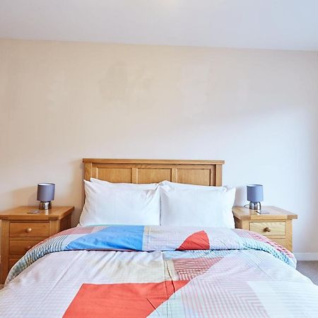 Etive, Beautiful Lochside Apartment With Balcony Fort William Exteriér fotografie